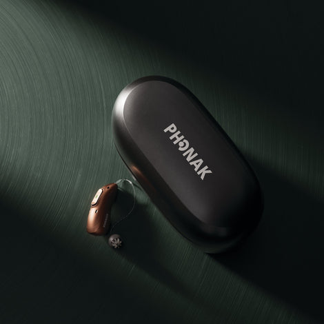 Sonderangebot: 2x Phonak Audéo EON 90-R & ChargerGO (Ladestation mit integriertem Akku)